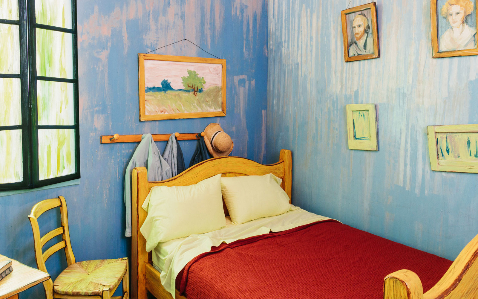 Van Goghs Bedroom Airbnb